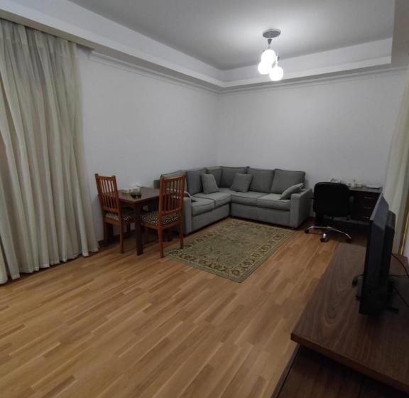 اتاق لوکس با تخت بزرگ, E Just Hotel Borg El Arab