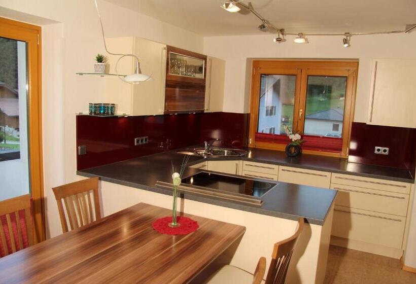 דירה בת חדר שינה 1 עם נוף, Frühstücks Radpension Taurer Thoman