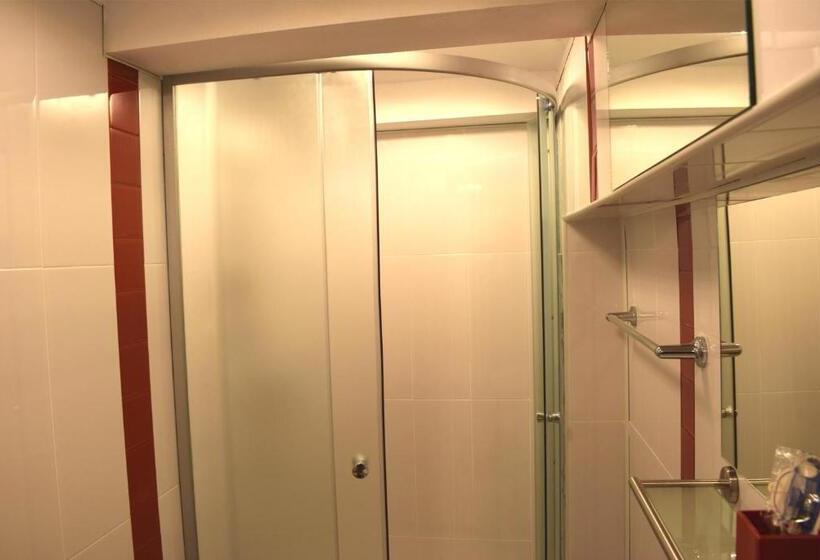 标准间, Cluj Center 2