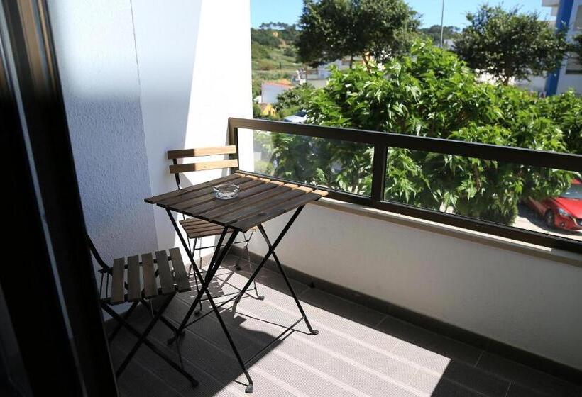 标准间带阳台, Genny S Place