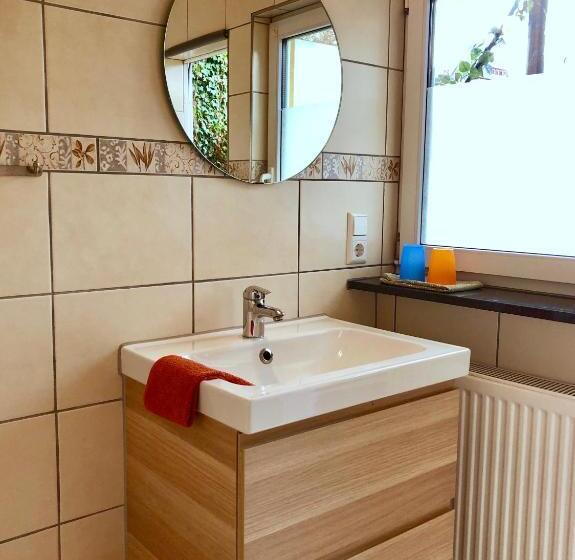 标准间带阳台, Zum Fröhlichen Weinberg