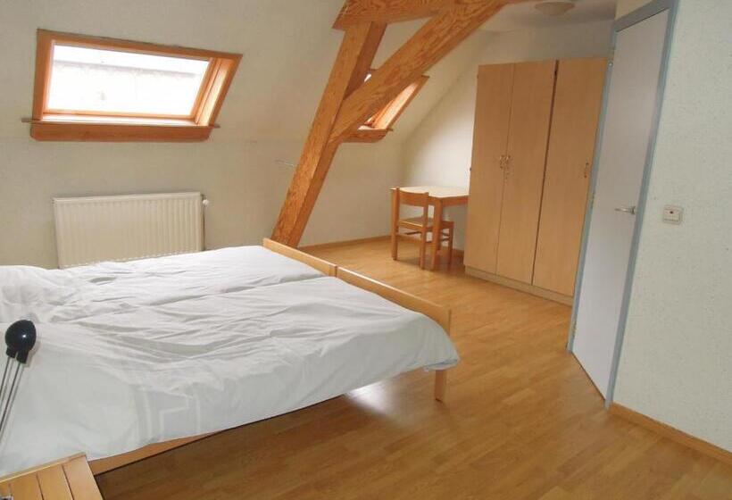 Номер Стандарт, Kloosterstraat40