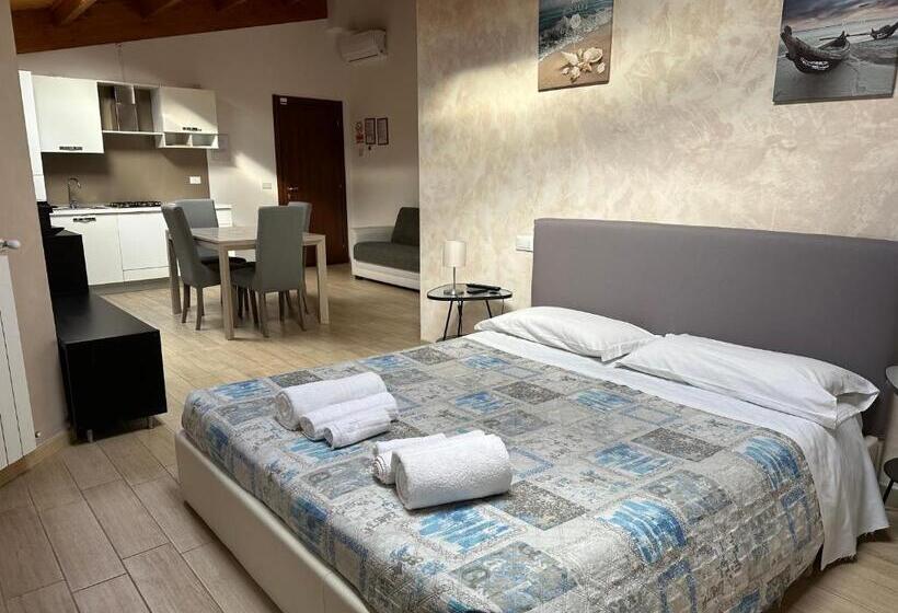 استودیو استاندارد با بالکن, B&b Le Mansarde