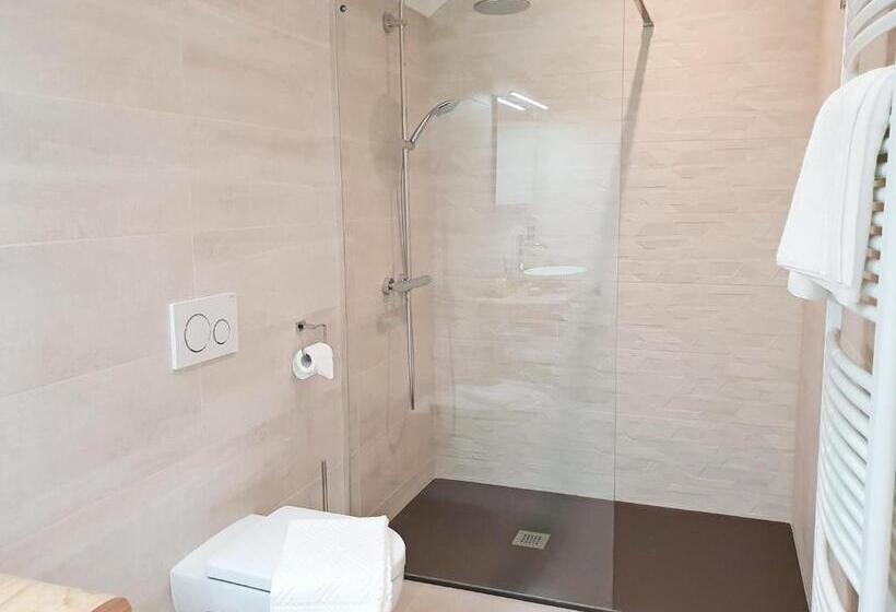 高级大房间, B&b Secret Garden