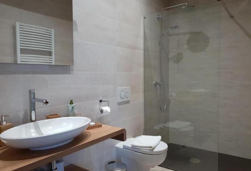 高级大房间, B&b Secret Garden