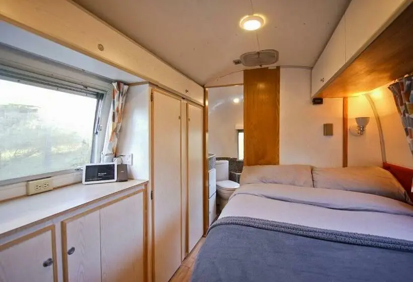 スイート(家族用), The Airstream