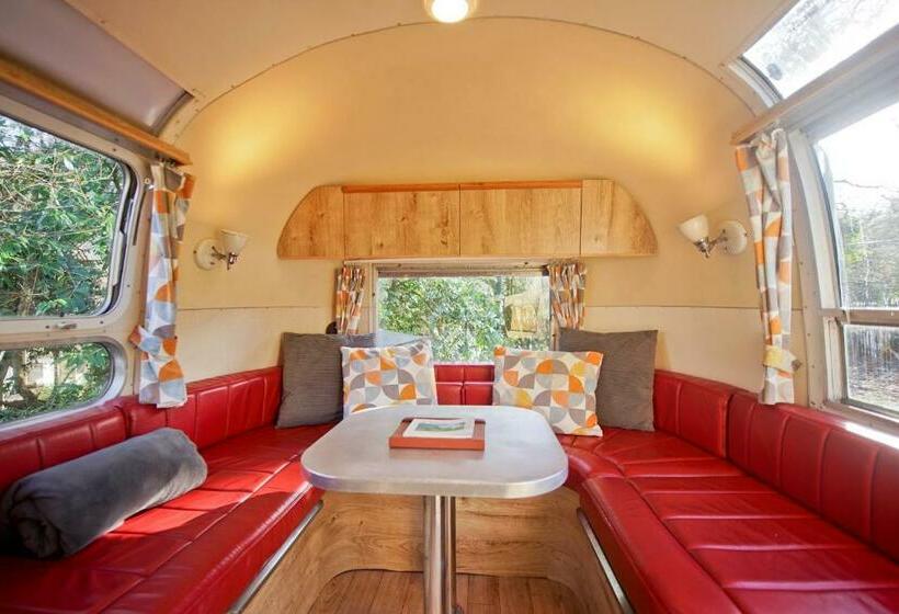 家庭套房, The Airstream
