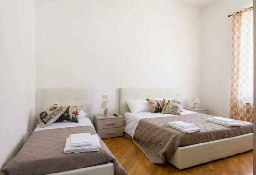 חדר קומפורט לשלושה, La Piccola Locanda