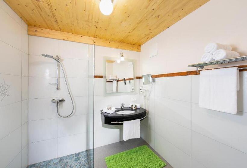 Апартаменты 1 Спальня, Feriendorf Edelweiss