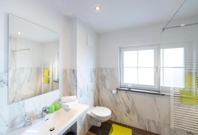 Апартаменты 2 Спальни, Feriendorf Edelweiss