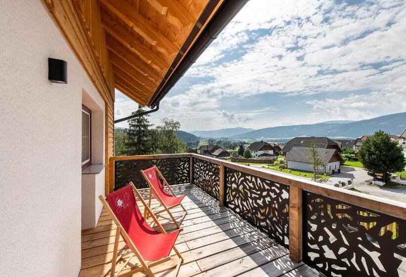 Апартаменты 4 Спальни, Feriendorf Edelweiss