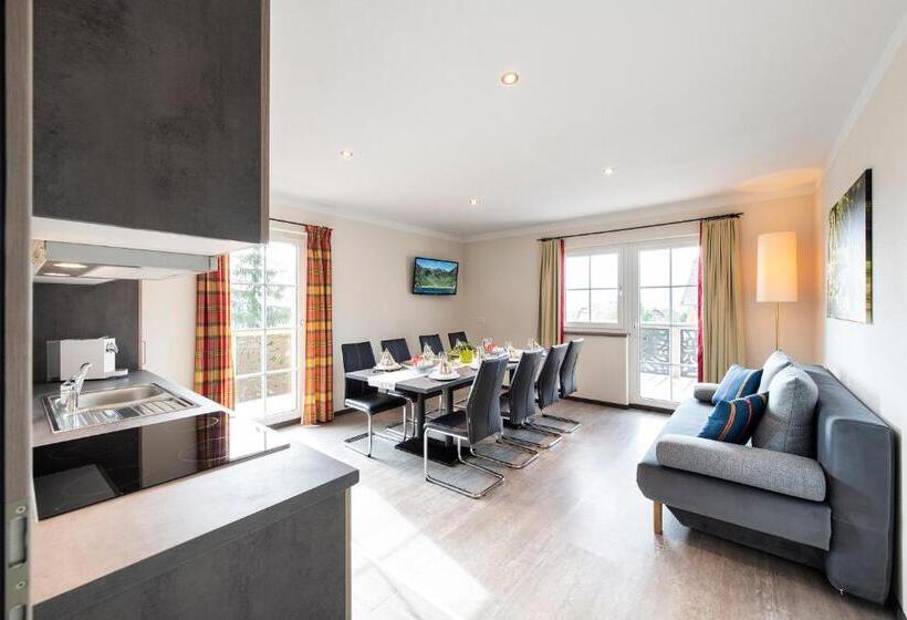Апартаменты 4 Спальни, Feriendorf Edelweiss