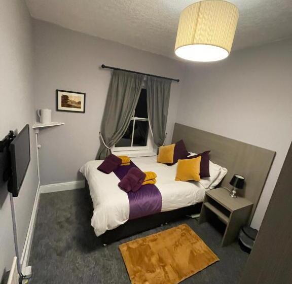 اتاق استاندارد, The Castlegate Arms