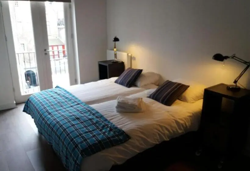 スタンダード4人部屋, B&b Museumkwartier Schiedam