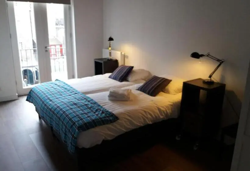 スタンダード4人部屋, B&b Museumkwartier Schiedam
