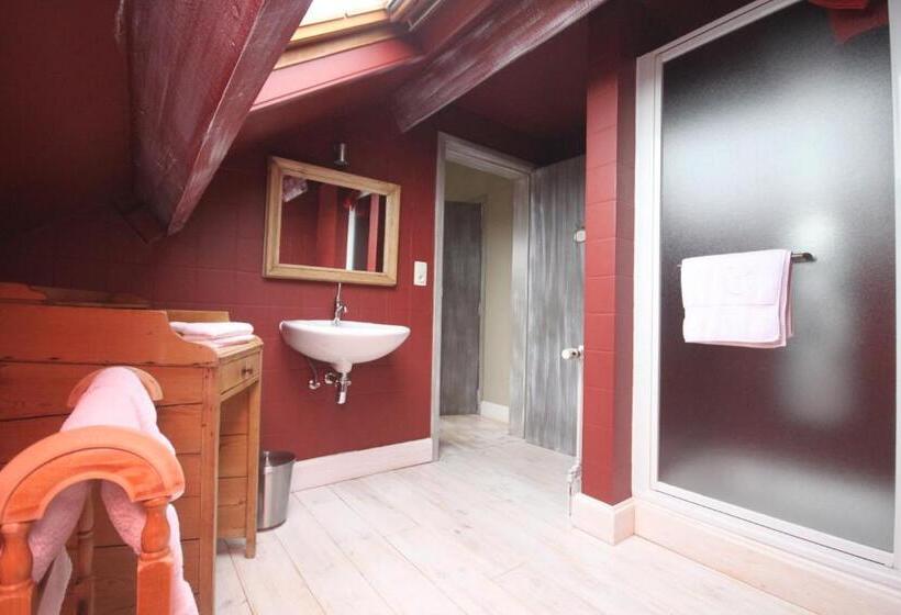 스탠다드 스튜디오, Comme à La Ferme