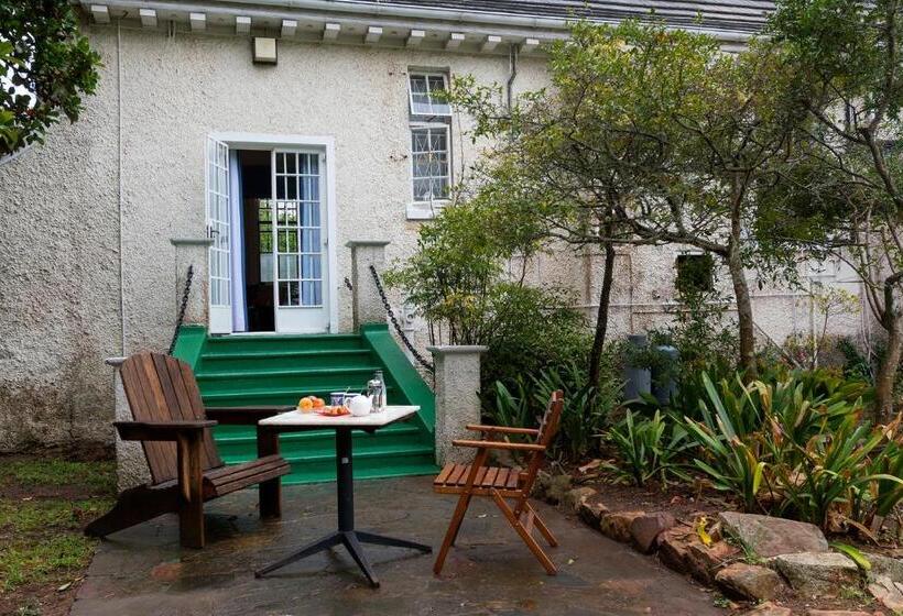 Номер Deluxe Вид на Сад, Seven Gables