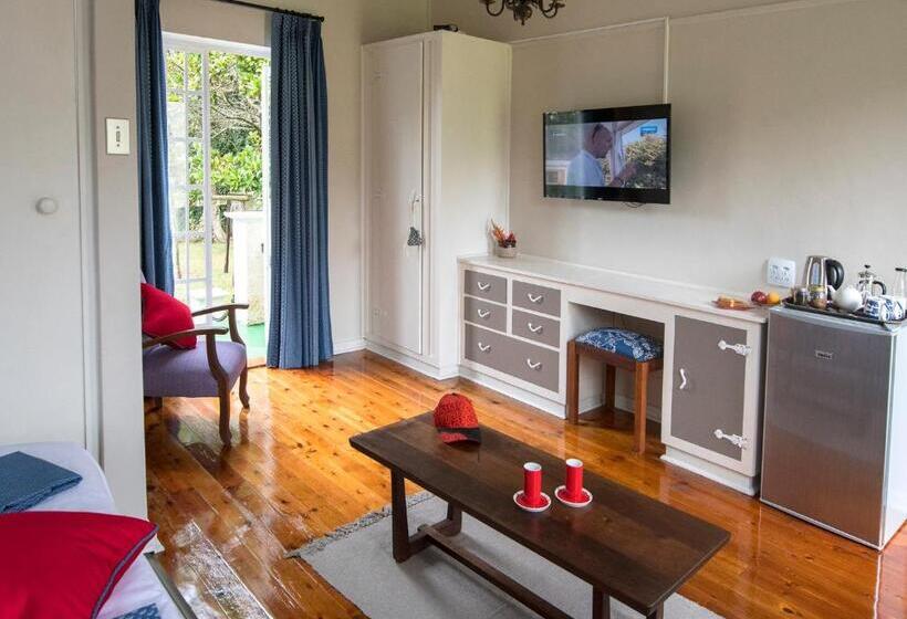 Номер Deluxe Вид на Сад, Seven Gables