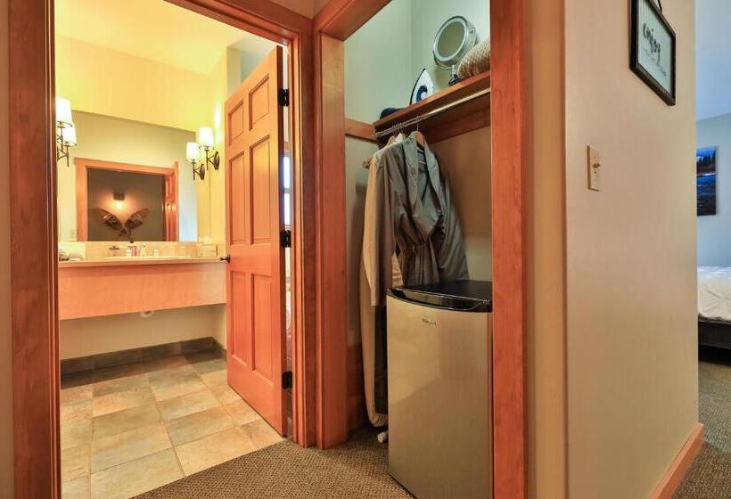 Люкс Кровать Кинг, Solstice Suites