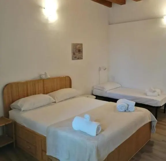 Standard Kolmen Hengen Huone, Casa Dei Talenti