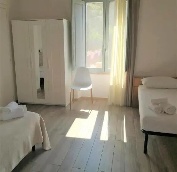 Standard Kolmen Hengen Huone, Casa Dei Talenti