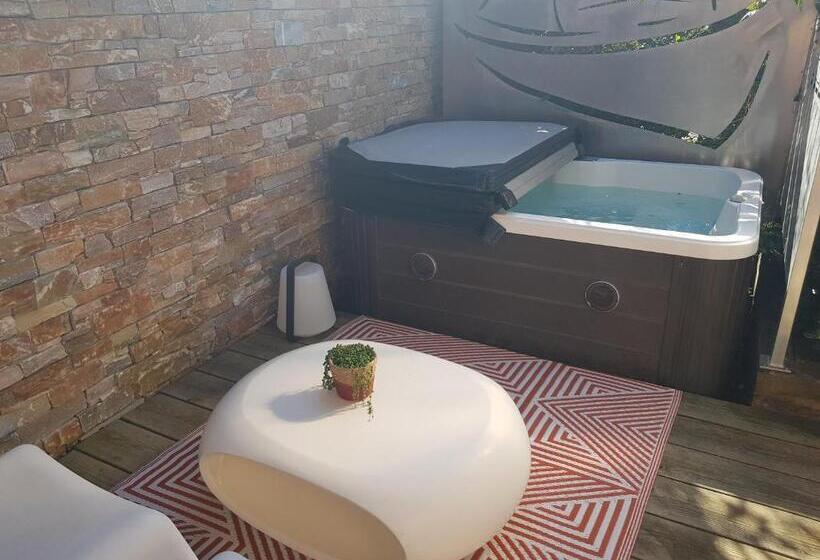 Suíte com Hidromassagem, L Essentiel