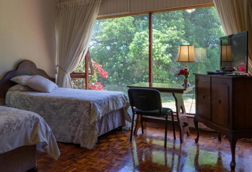 חדר סטנדרט לארבעה, Voelroepersfontein