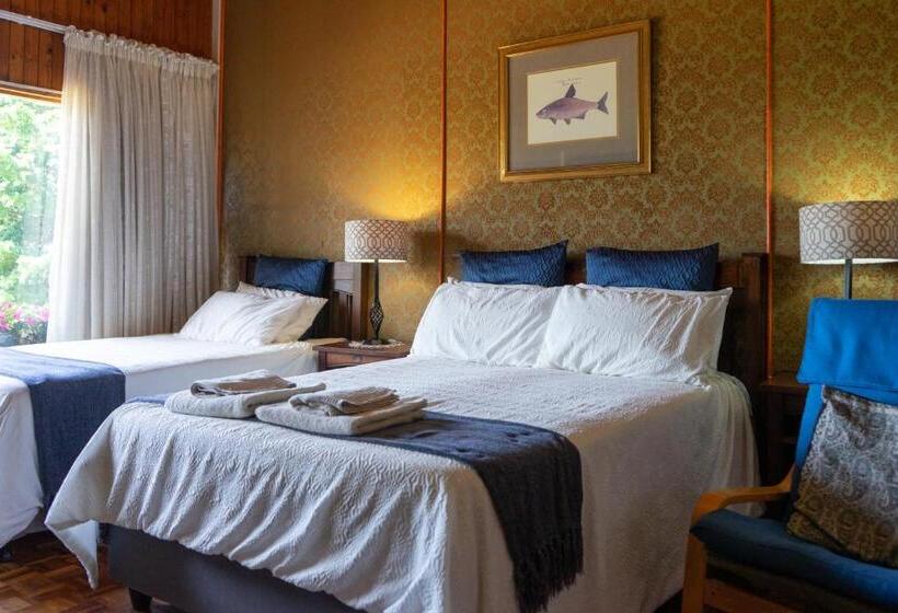 חדר סופריור לשלושה, Voelroepersfontein