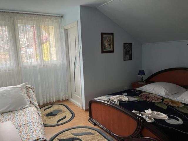 اتاق استاندارد سه تخته با بالکن, Casa Firuta Borsa