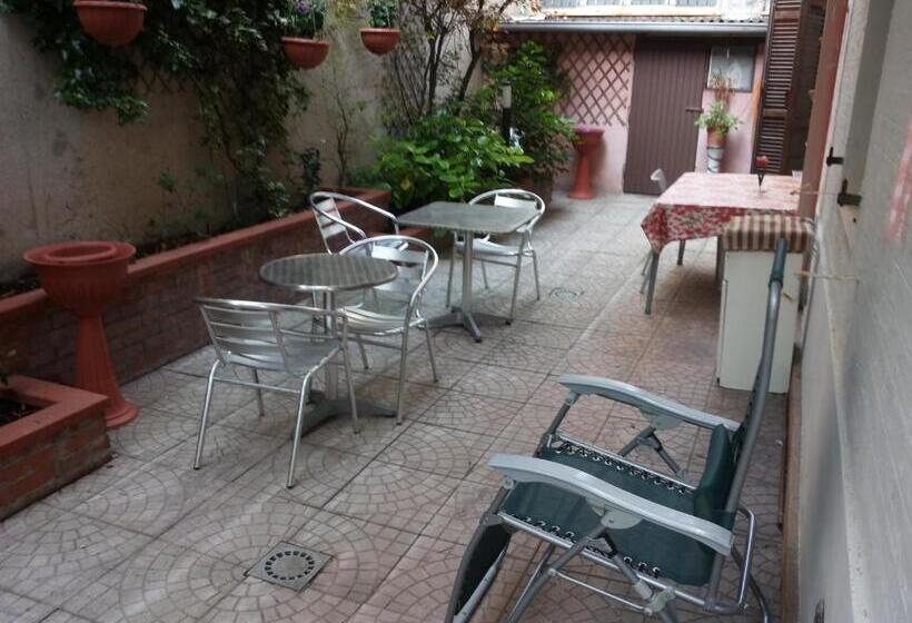 اتاق اکونومی یک تخته, B&b Grigra