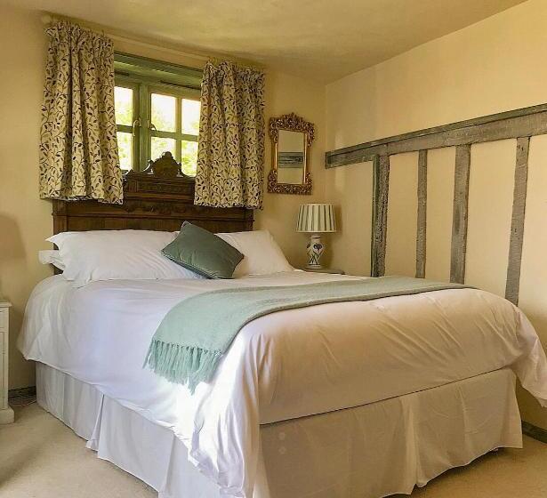 اتاق لوکس, The Tea House