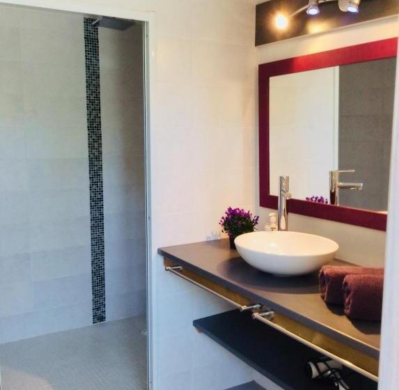 اتاق استاندارد با تراس, Un Matin D’été