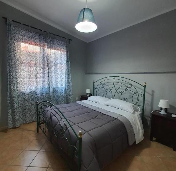 اتاق استاندارد, Bed & Breakfast Neapolis