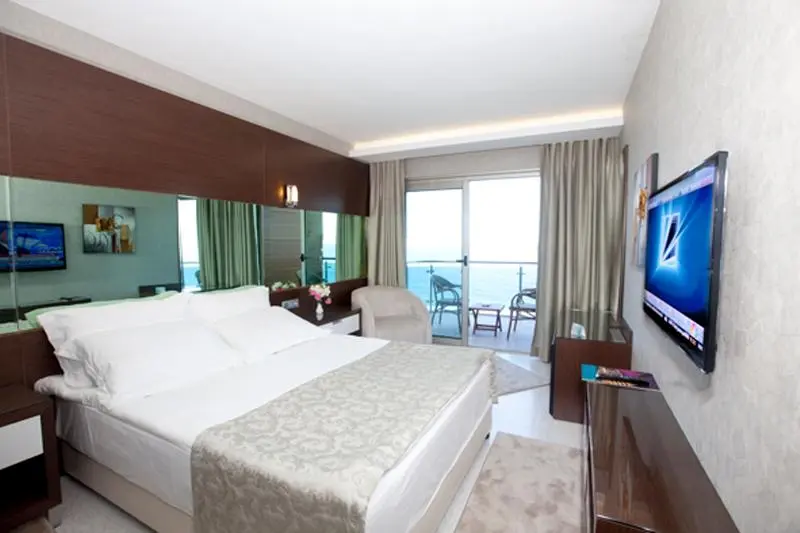 اتاق لوکس با چشم‌انداز دریا, Faustina Hotel & Spa