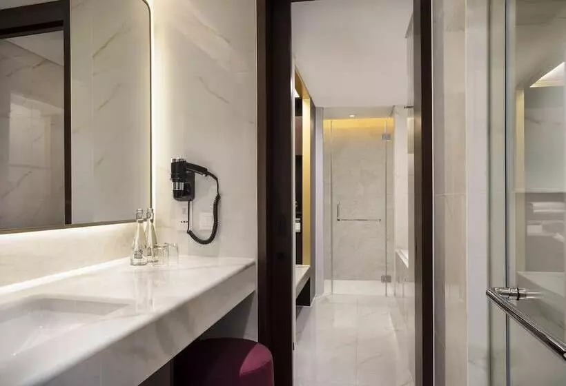 سوییت, Atria Hotel Gading Serpong