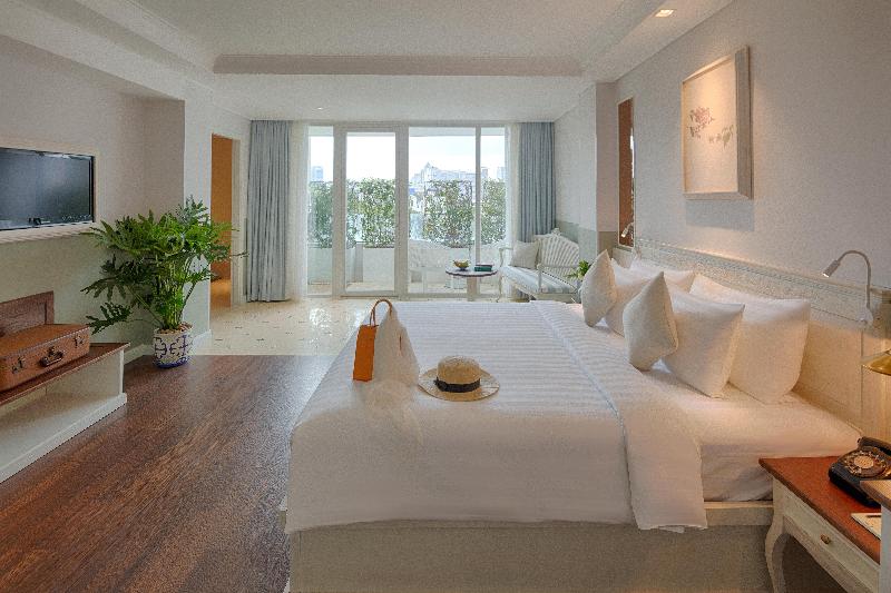 발코니가 있는 스위트, Au Lac Charner