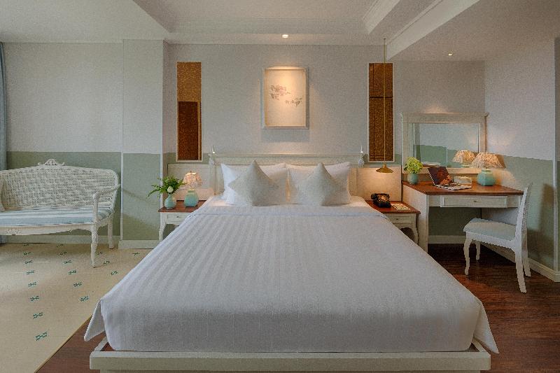 발코니가 있는 스위트, Au Lac Charner