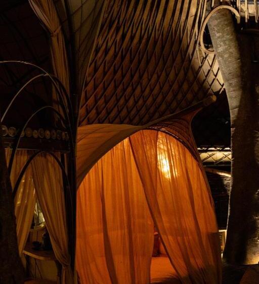 غرفة سوبيريور مطلة على الجبل, Bambu Indah