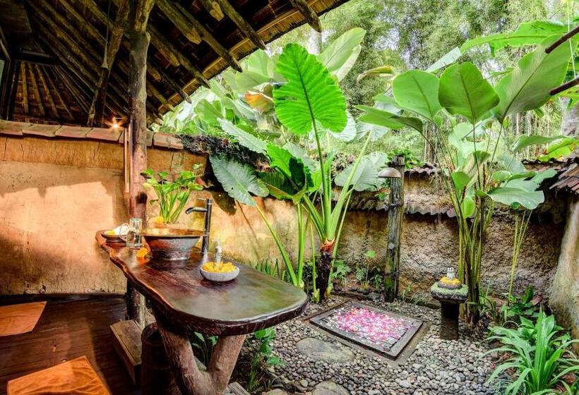 منزل غرفتين نوم, Bambu Indah