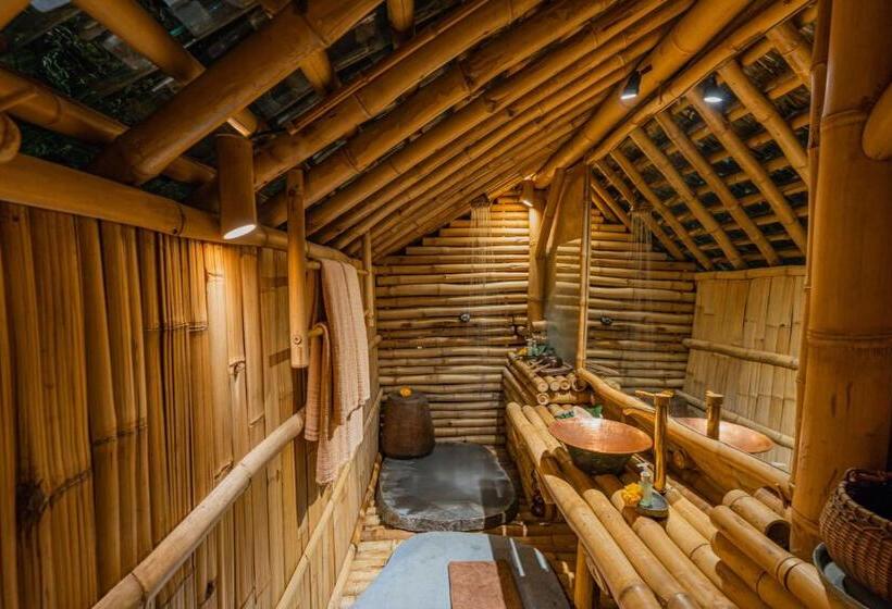 غرفة عائلية, Bambu Indah