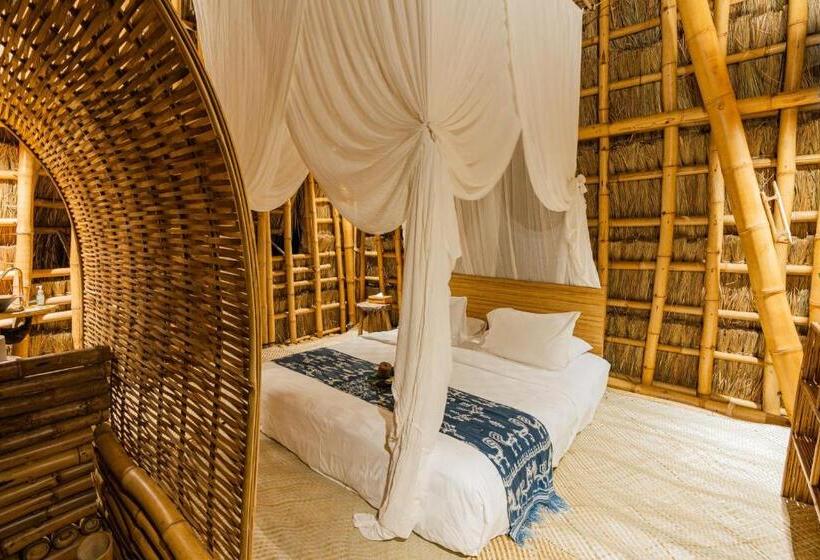 غرفة عائلية, Bambu Indah