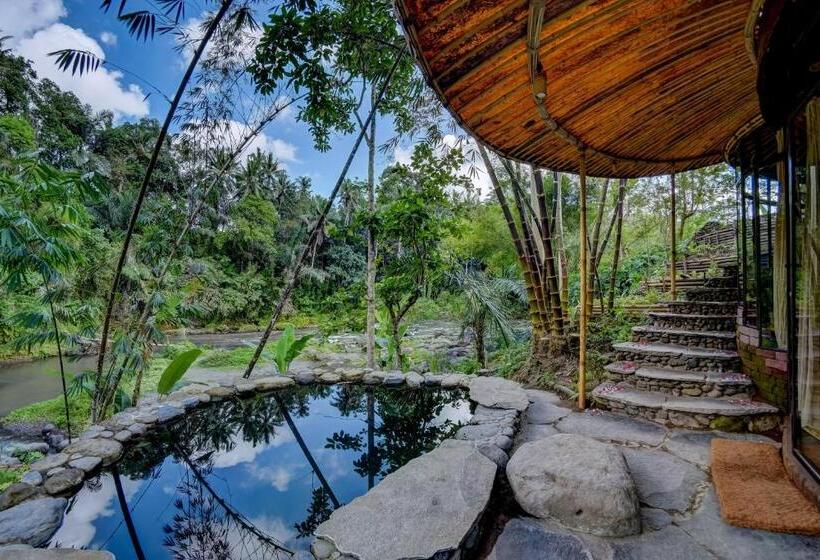 منزل غرفتين نوم, Bambu Indah