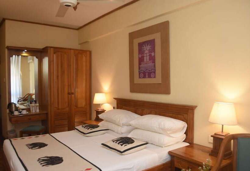 Deluxe Rum, Casamara