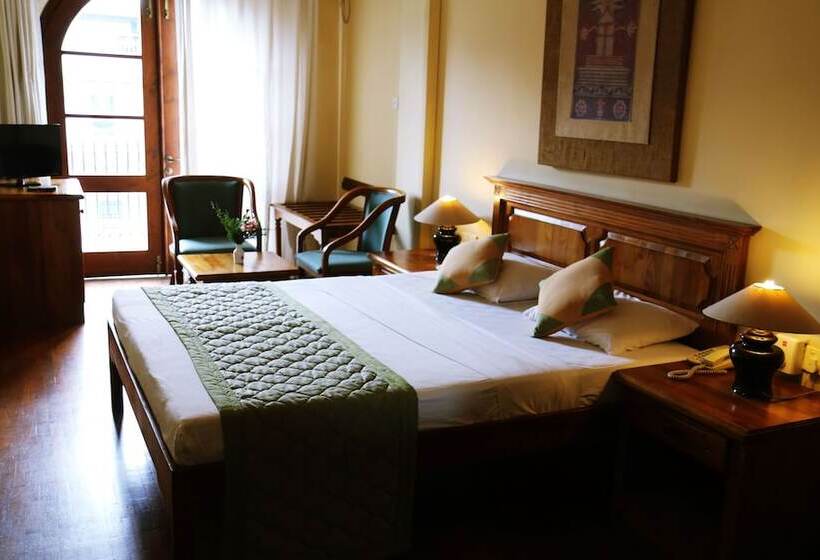 Deluxe Rum, Casamara