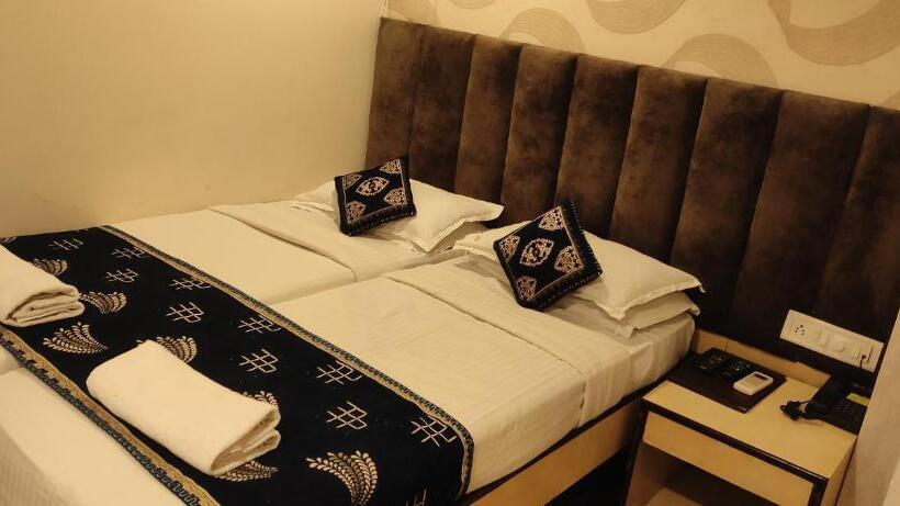 Deluxe Værelse, Fortune