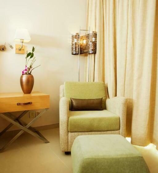 スーペリアールーム, Ginger Dona Paula Goa