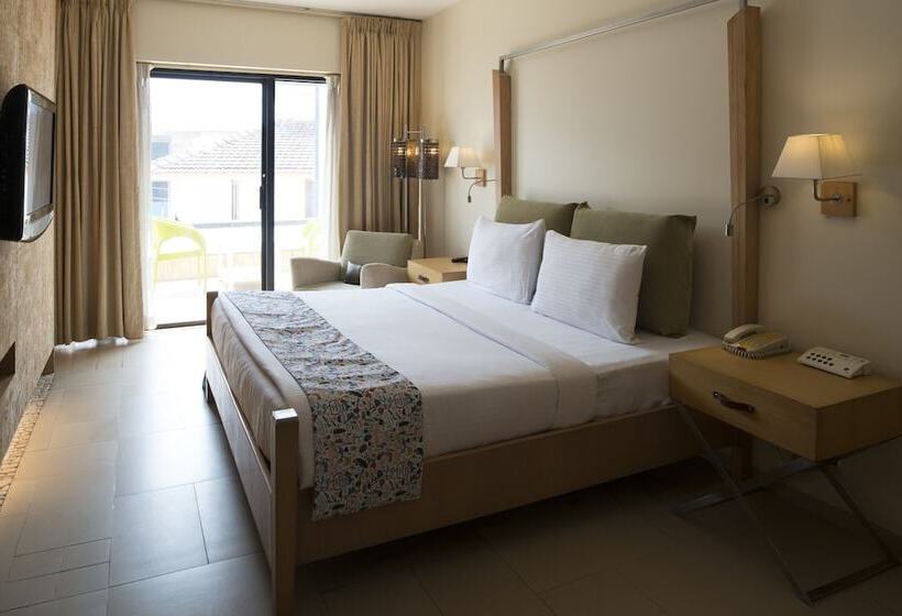 スーペリアールーム, Ginger Dona Paula Goa