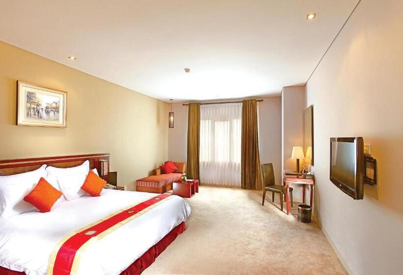 디럭스 룸, Gino Feruci Kebon Jati By Kagum Hotels