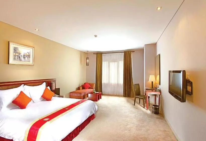 اتاق لوکس, Gino Feruci Kebon Jati By Kagum Hotels