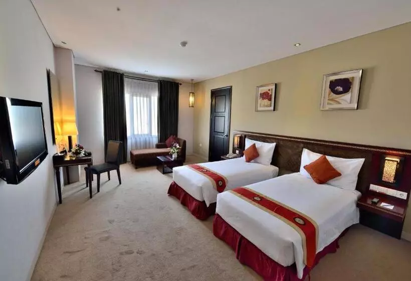 اتاق لوکس, Gino Feruci Kebon Jati By Kagum Hotels